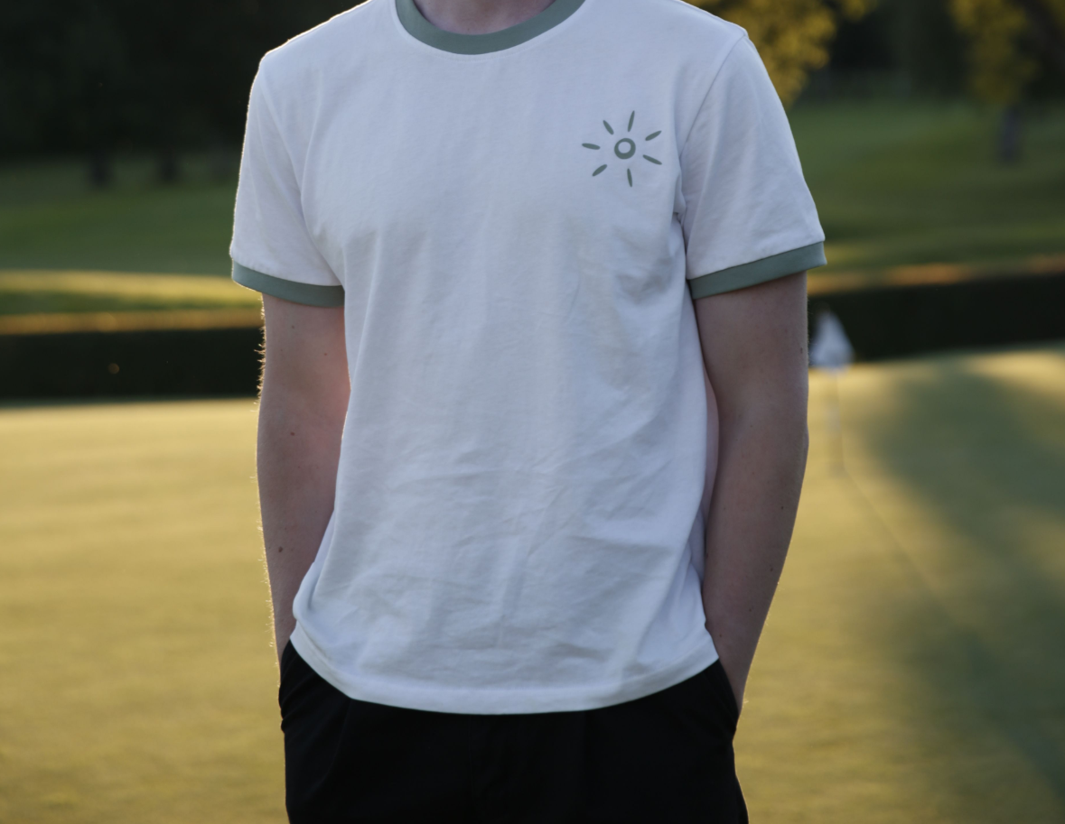 T-Shirt | The Clubhouse | Sun's Out Golf